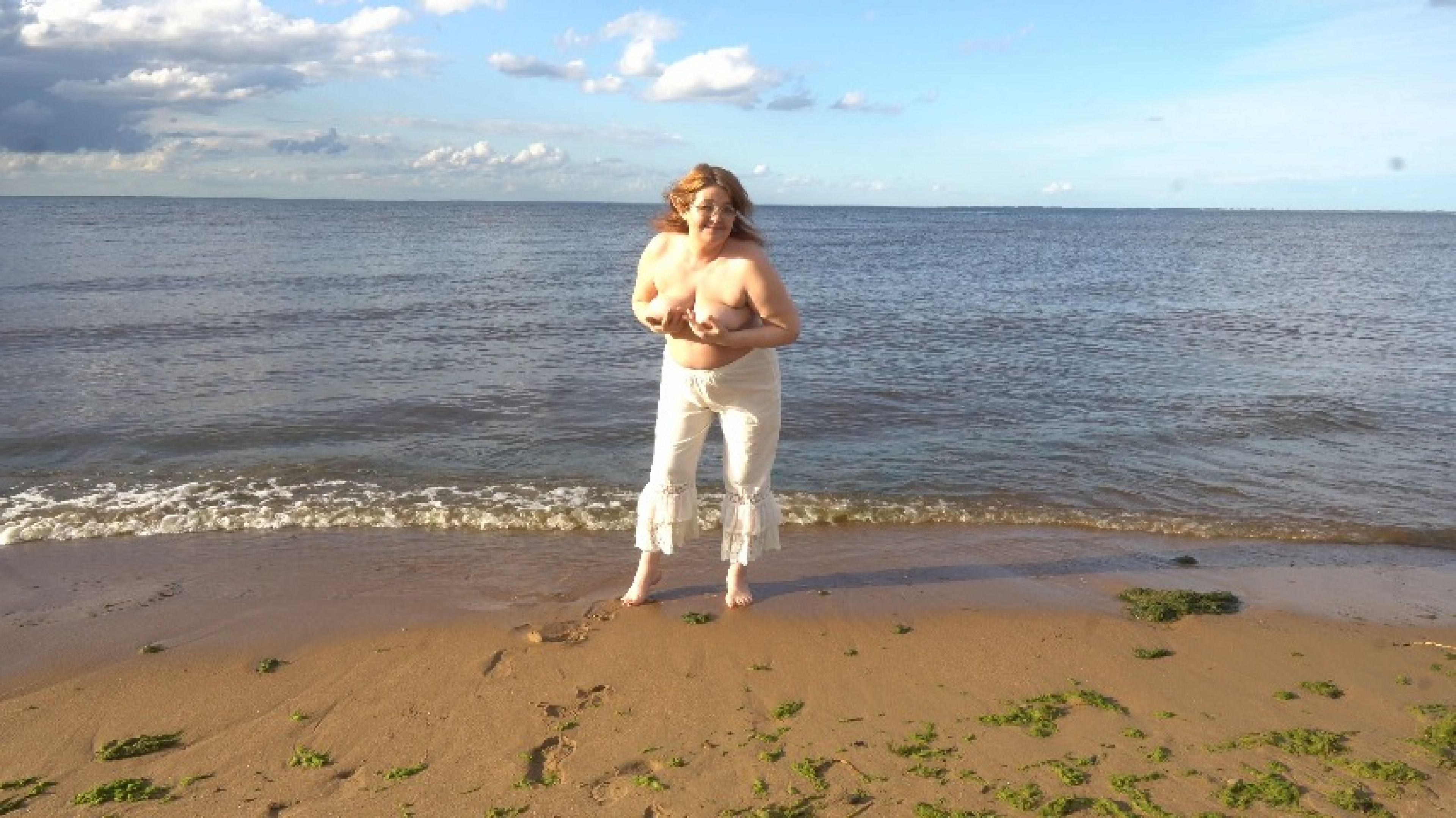 JOLLYWIDOW:naughty fairy on the seashore