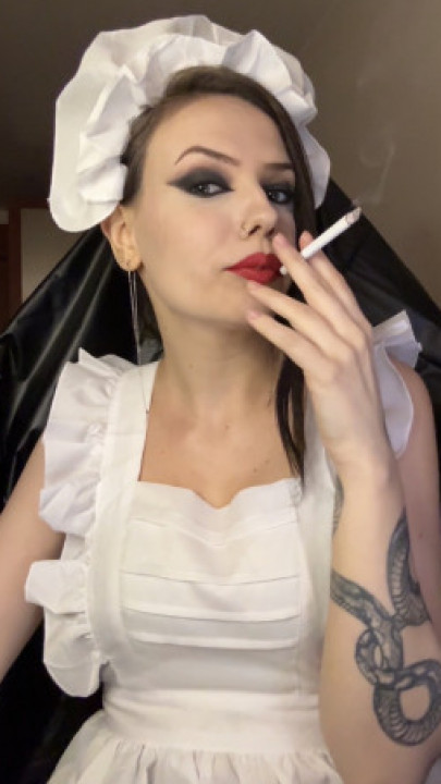 RyssaQu33n:The maid's secret break