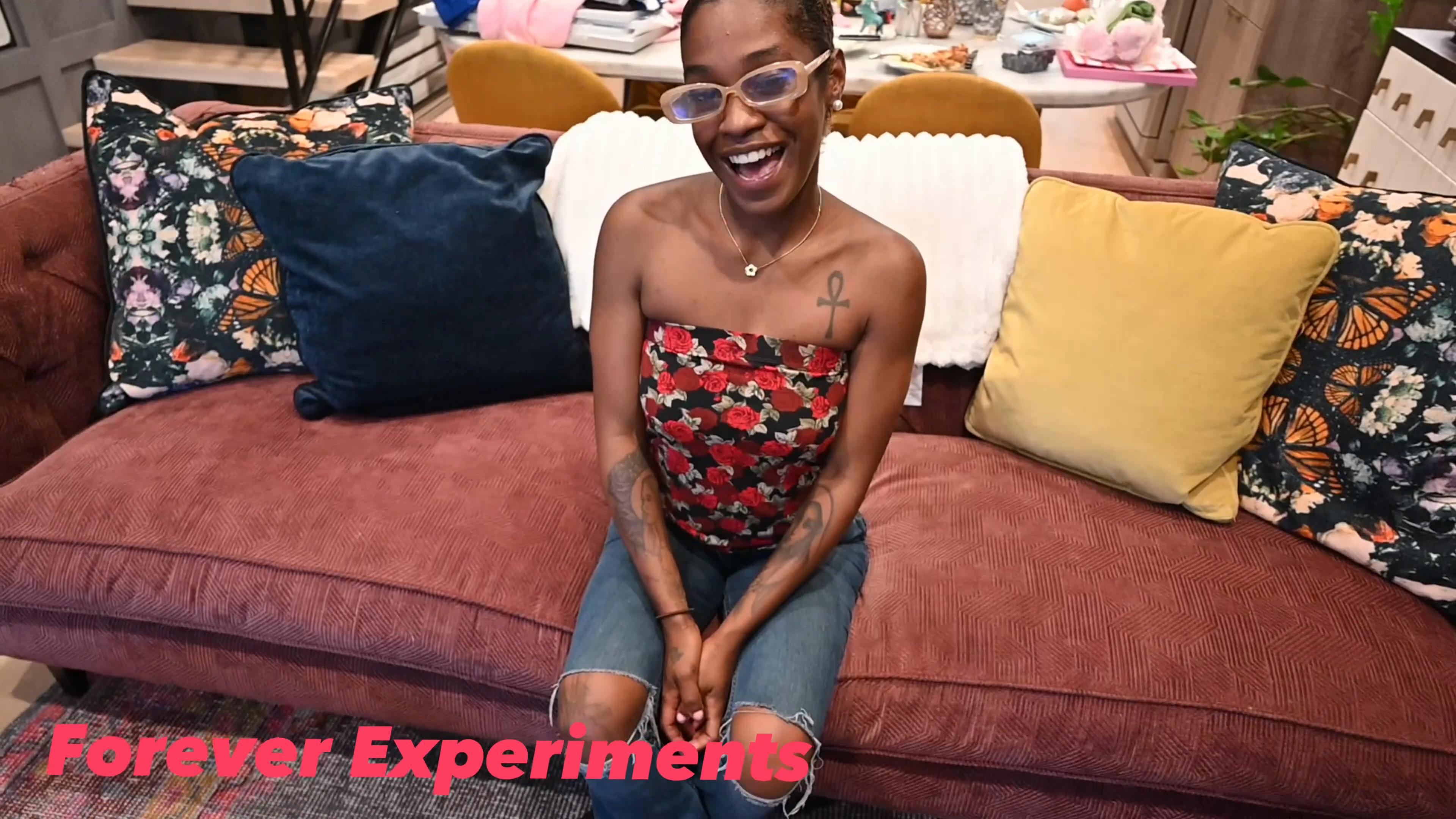 RockyRockett:Black Student Experiments With White Dick and Huge Cumshot