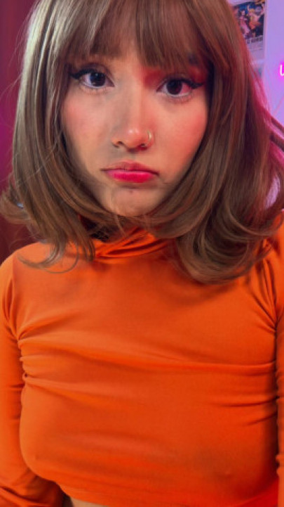 AranomiJeon:Velma. I cannot see without my glasses