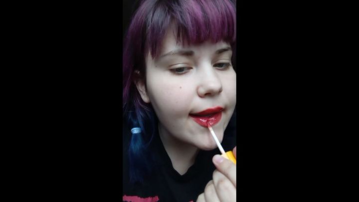 who_wanna_lana:red lips fetish