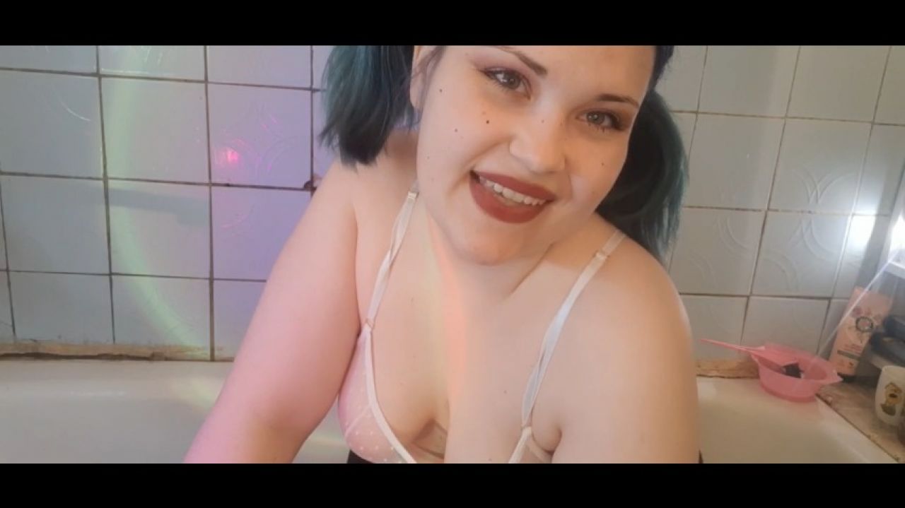 who_wanna_lana:DADDYS GIRL WANTS DADDYS COCK
