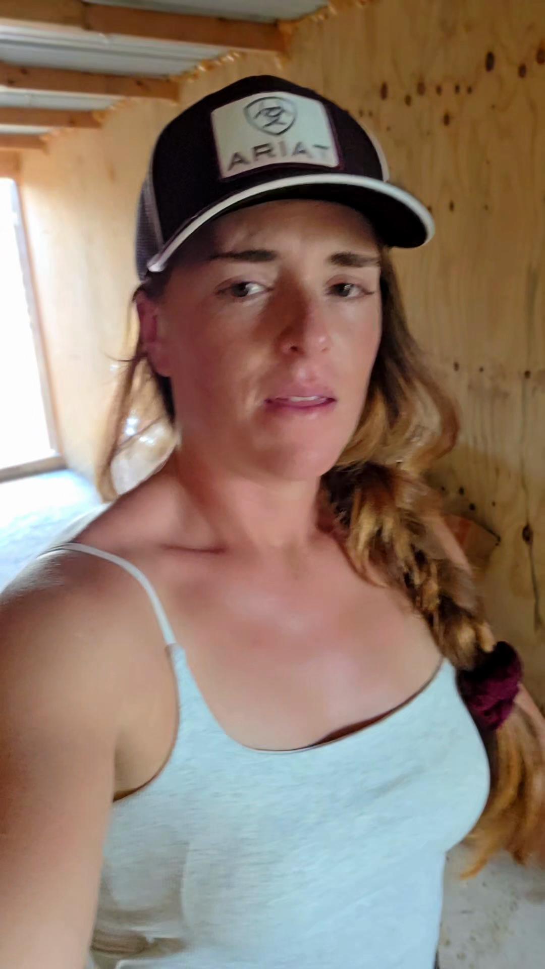 NaughtyRedFarmgirl:Peeing on barn floor super desperate