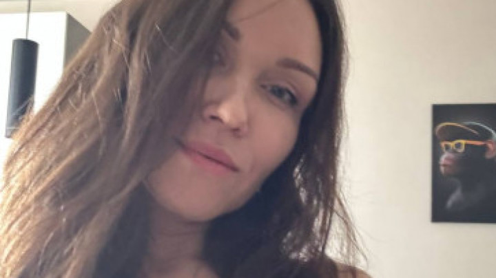 Kristina Grace:Getting ready for a date
