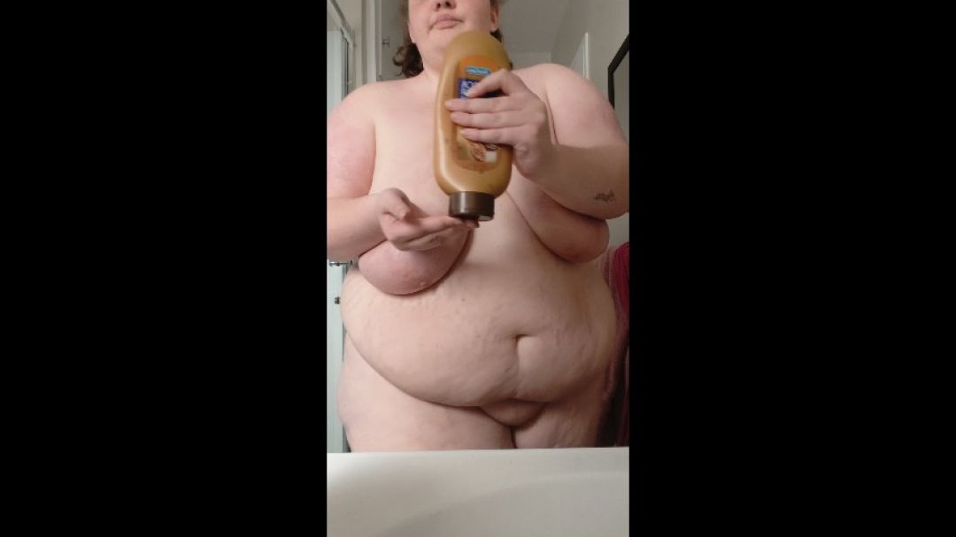 Bbwbabe24:A midday moisturize