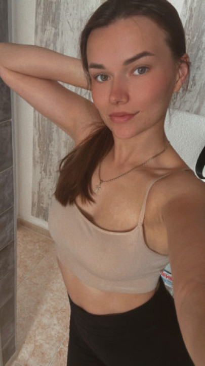 KattySwitch:Look at me squatting