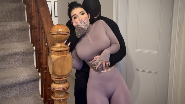 TattiRoana:Gym Girl Tatti Gets Taped &amp;amp; Fucked On The Sofa
