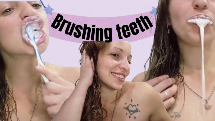 JACQUESWEET:Brushing My Teeth