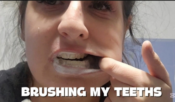 abigaillatina:TEETH BRUSHING