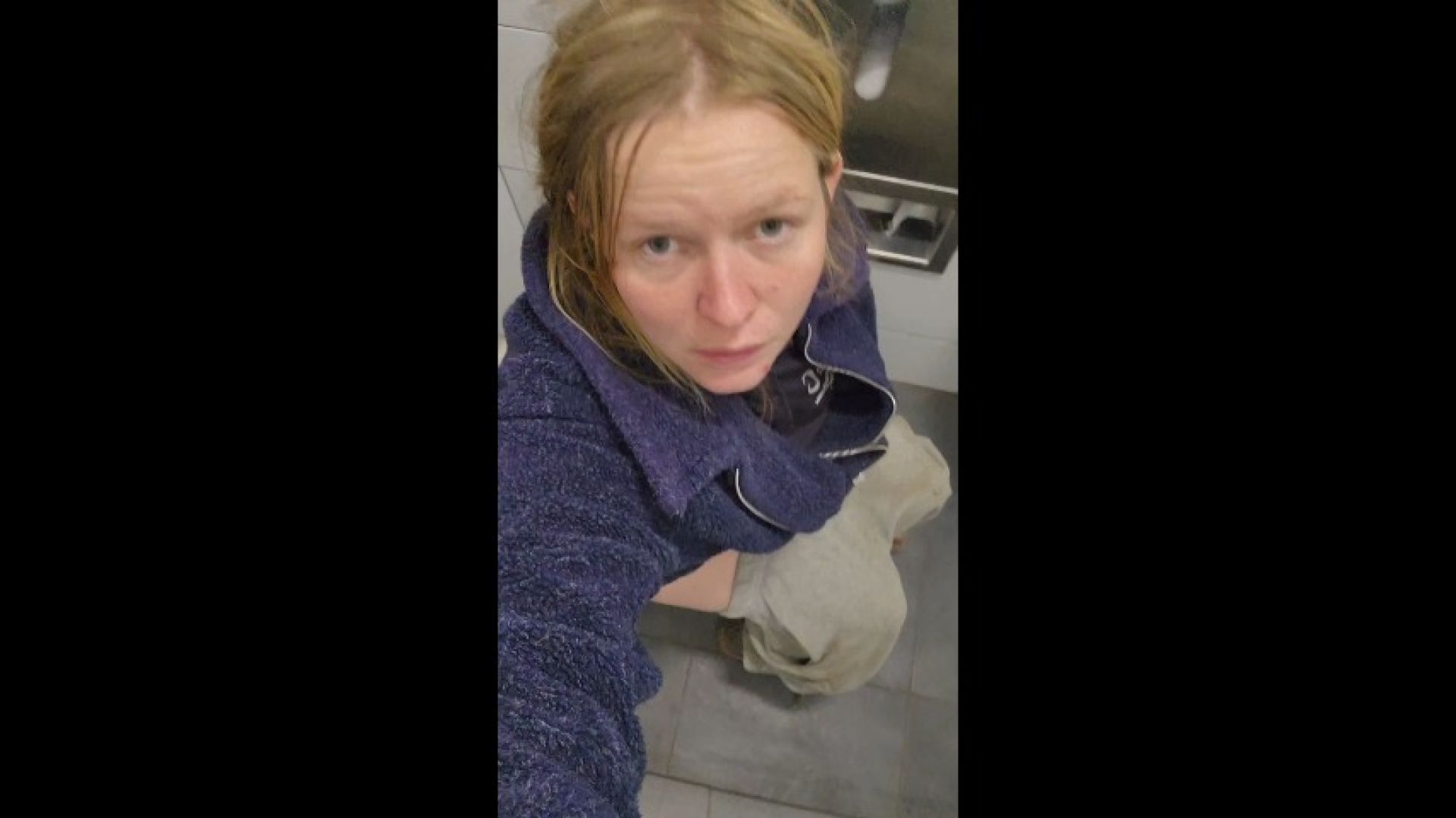 FrankieQuinn:Peeking over at girl pising in public toilet