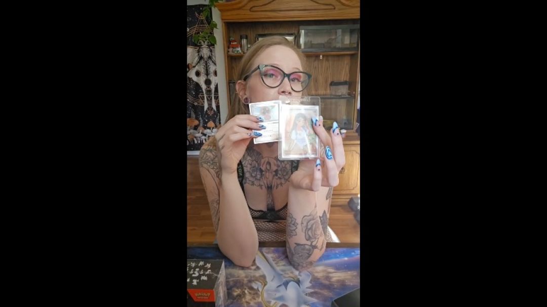 cannabitchcam:Pokemon card opening