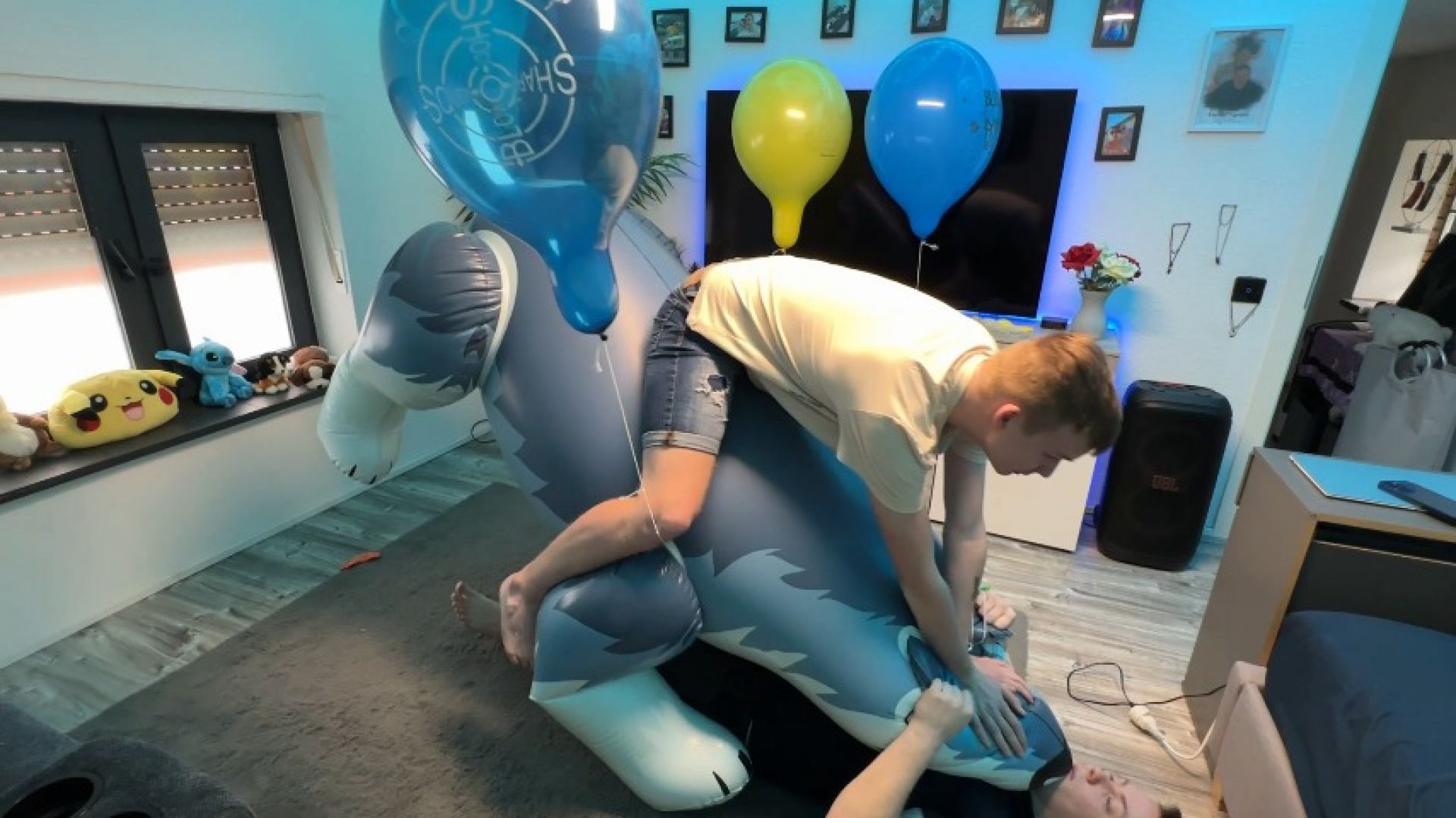 Ogk Infla DeussenLukas - we have fun with an infla wolf and - ManyVids