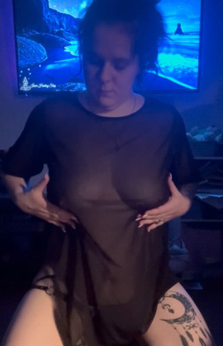Honeybunzz1188:Summon me Slowly