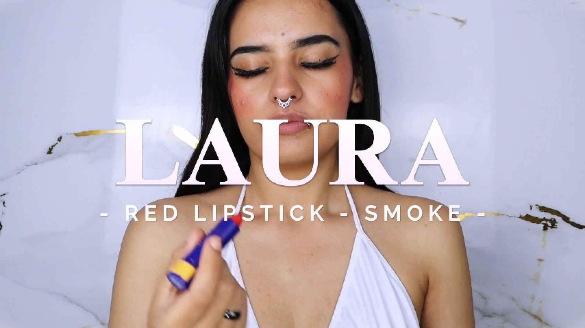 LauraOwen:Smoking GIRL - Custome vid avaliable
