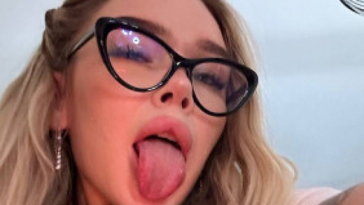 sherryrosemary:DOMI / DILDO  PLAY FAST CUM