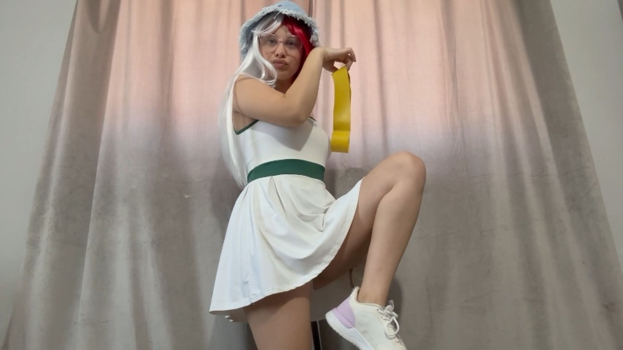 AmayaMori:I do gymnastics, do yoga naked, and masturbate