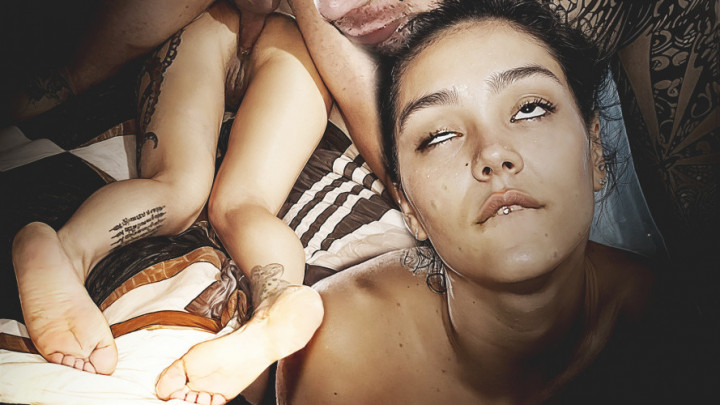 LaylaEros:Deep Penetration at 2 Angles. Real Expressions of Pleasure