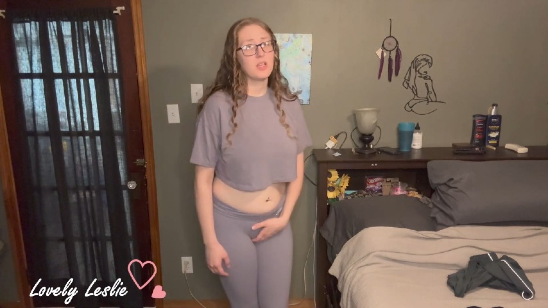 LovelyLeslie:Trying On Gym Clothes With A Lush