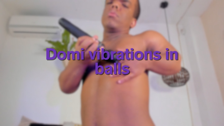 Tiimothy:Vibrations all over my ebony body