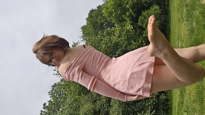 Mamibun:Twirling Pantieless in My New Dress