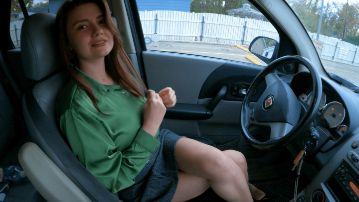 MiaSin:Legs Crossed Car Cranking: Natural Expressions