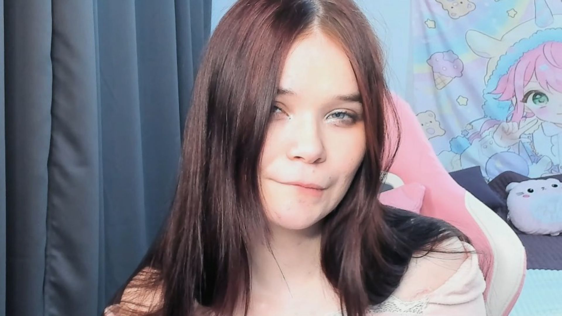 RinnyPie:Staring at you