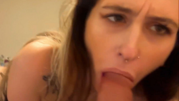 Cum slut sammy:Watch how horny I get sucking this dildo