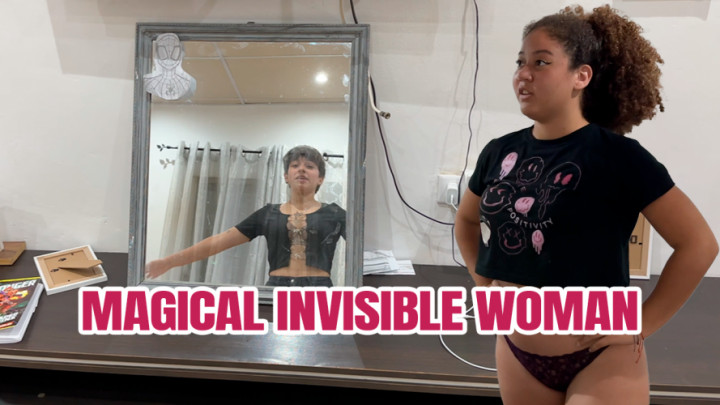 Luucyy111:invisible Latina girl with a big butt