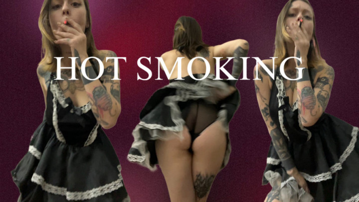 Tattooed Lina:HOT SMOKING tattooed Mistress