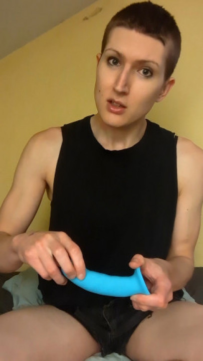 dreamscapeimp:Enby Twink Coaches You Through It