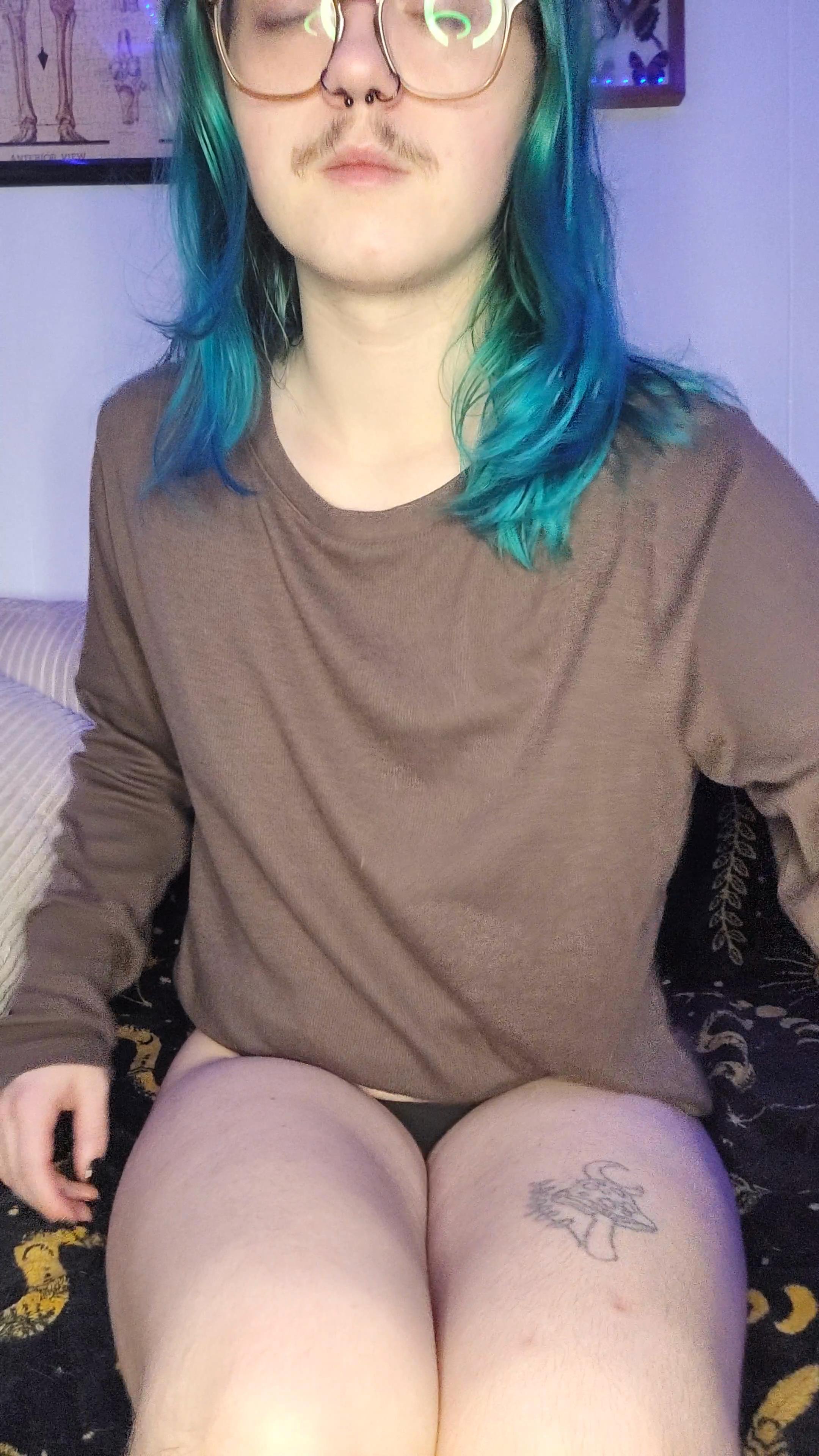 WitchyFTM:Fucking myself creamy