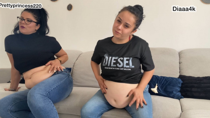 Diaaa4k:2 sexy girls playing with bellies and farting