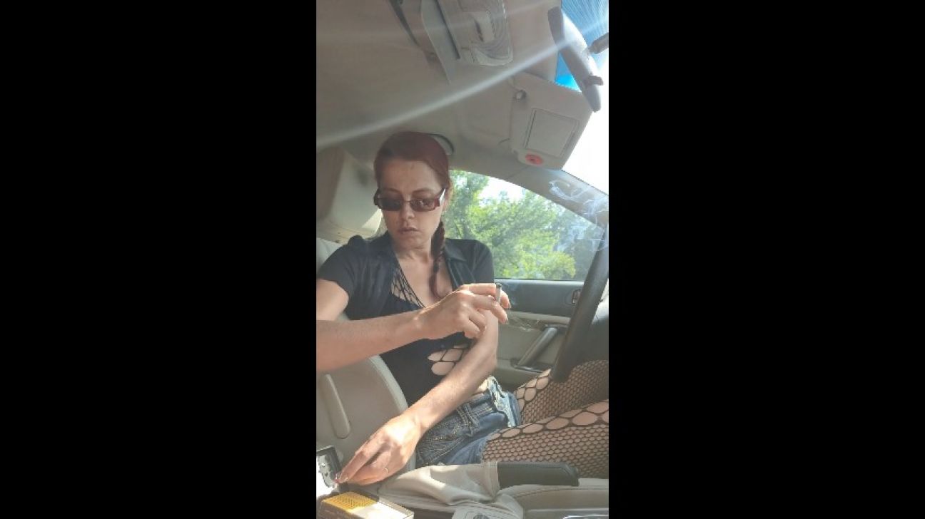 SmokingXXMya:Car ride and smoke