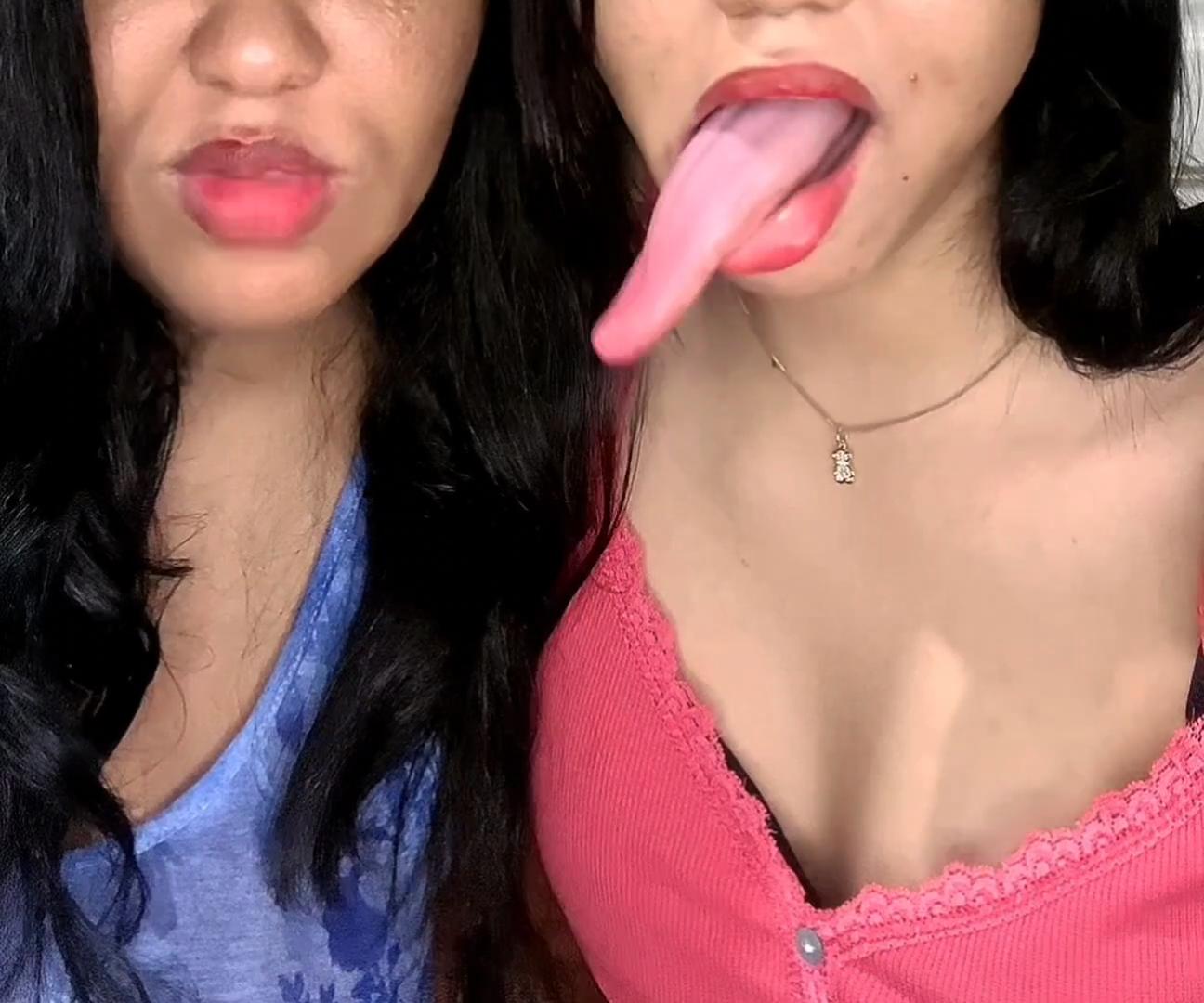 Modelsstongue:Two Long Tongues Tricks