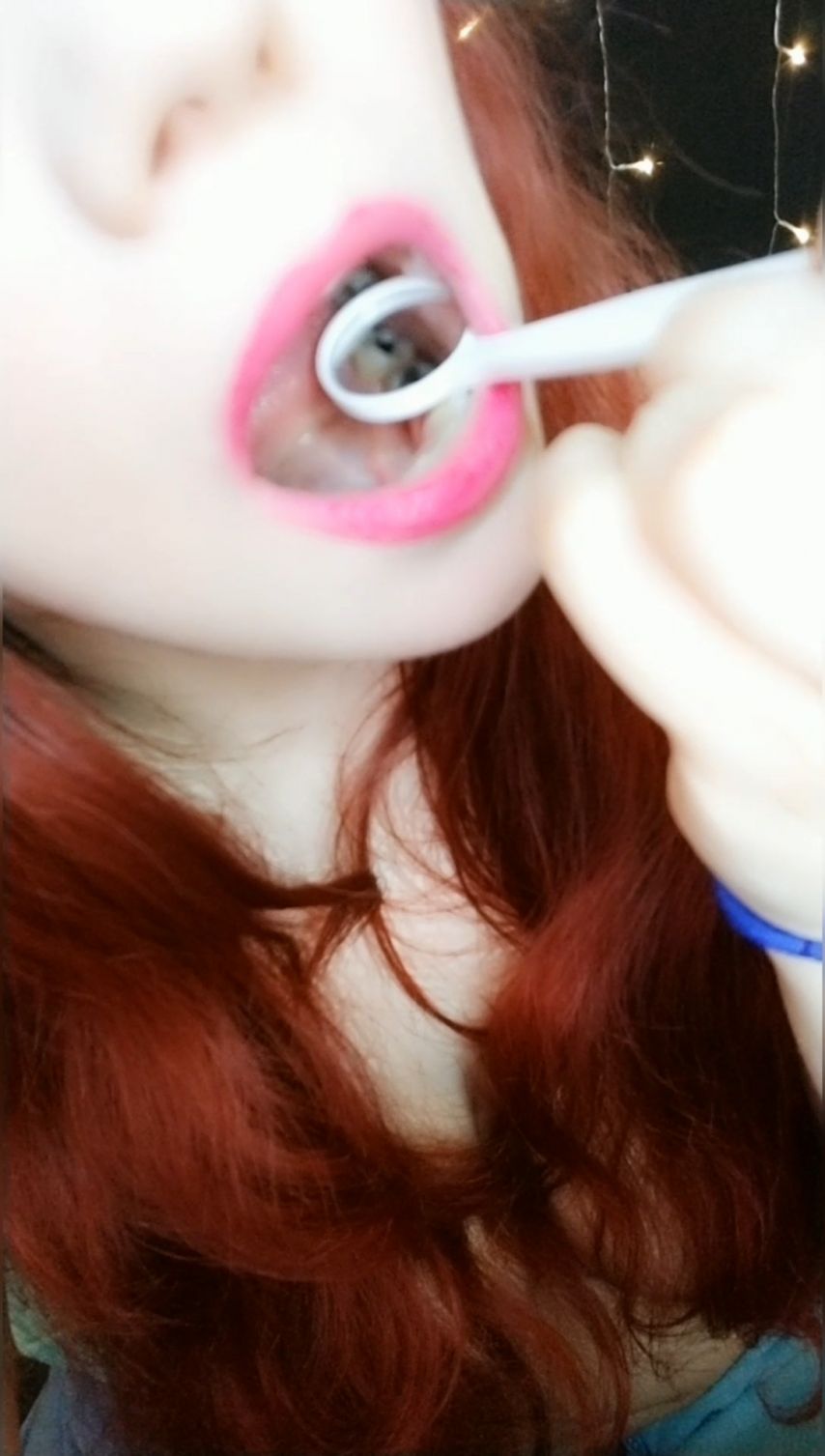 ScarletVixen - Mouth Fetish - Dental Mirror Reflection - ManyVids