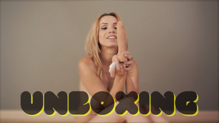 Creaming on New Dildo