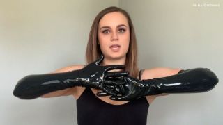 How to Put on Latex Opera Gloves NinaCrowne