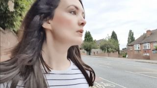 [638.55 MB] - Walking and wetting on the main road pee - Faye Taylor