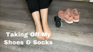 XOlewd - Lewd's Sweaty Foot JOI - ManyVids