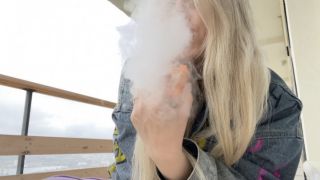 [503.65 MB] - VAPING MORNING SEDUCTION SFW - Naughty Val