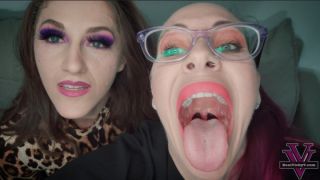 [2.61 GB] - Getting rid of Santa's elf- 4k - VV Fetish and Femdom