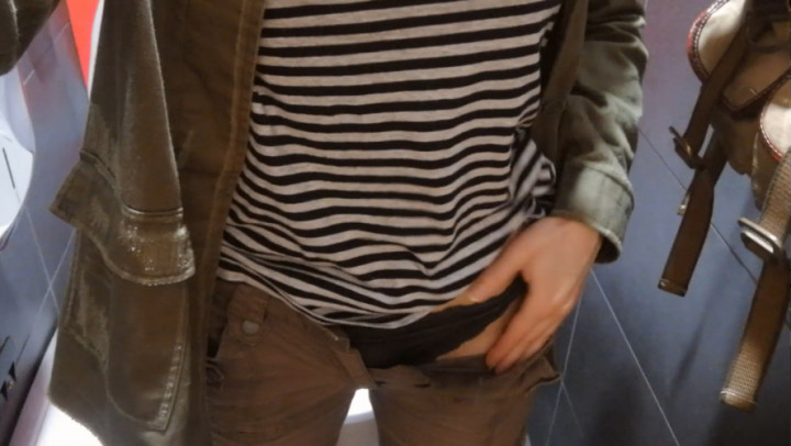 Bad Quality Public Toilet Peeing Mix