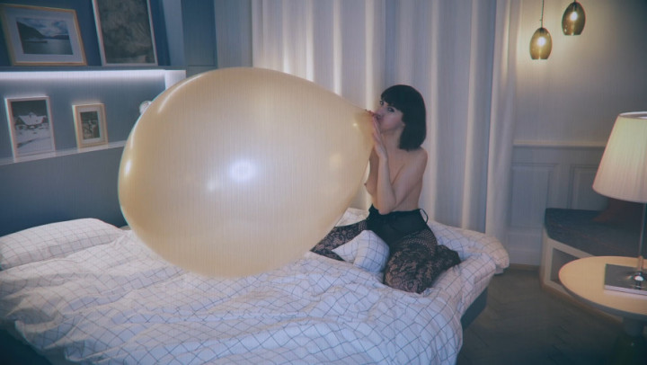 Huge 36 Inch Balloon Blow to Pop Humping