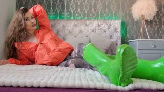 [1.06 GB] - Rain Jacket And Wellies JOI - Brook Logan