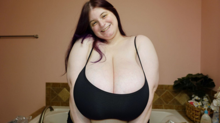 leaked Trying On Everyday Bras video thumbnail
