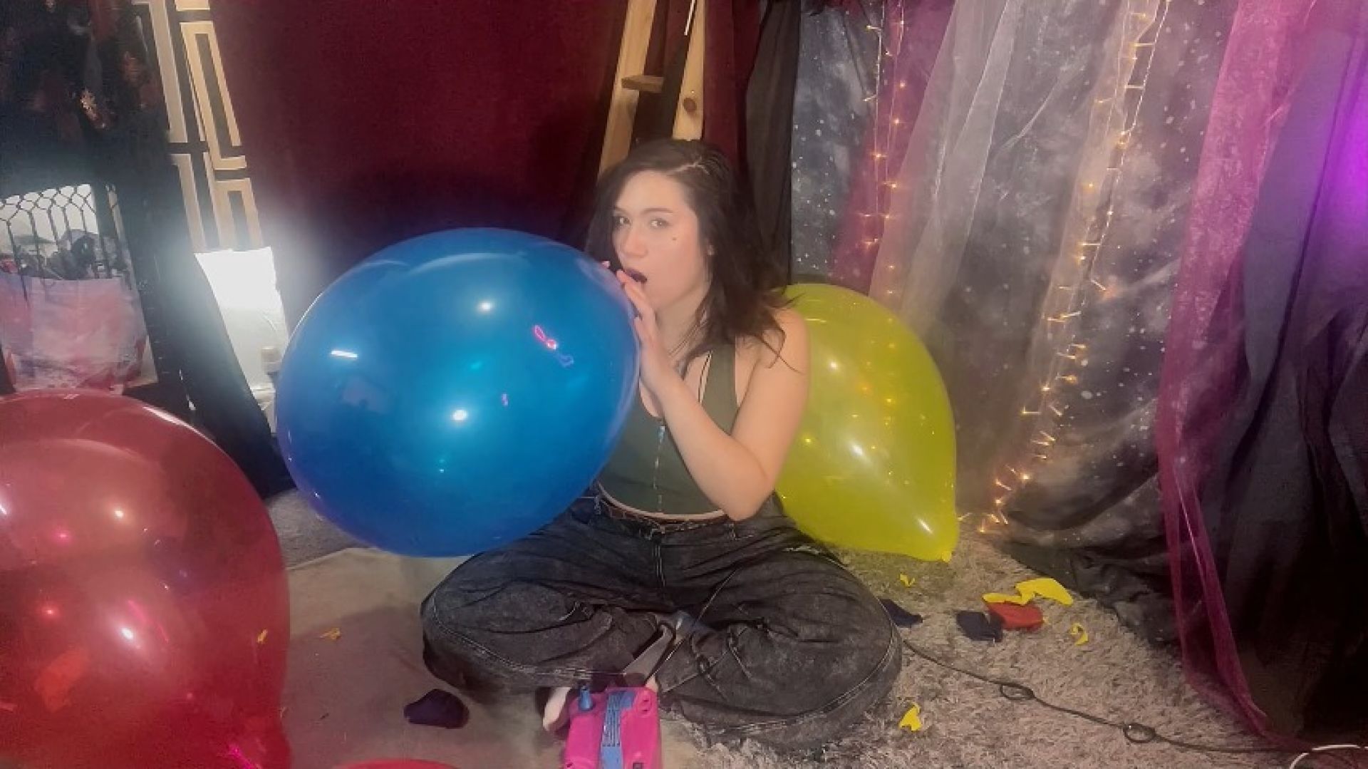 MayaLoux:SFW a Little Nervous? Balloon Hug Squeeze Sit B2P Roleplay