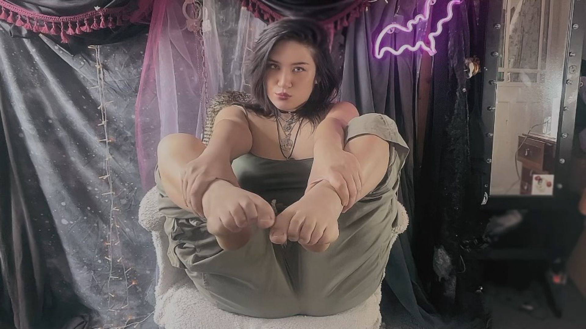 MayaLoux:Wednesdays Arch Rituals of the Feet Tease foot toes Week 1